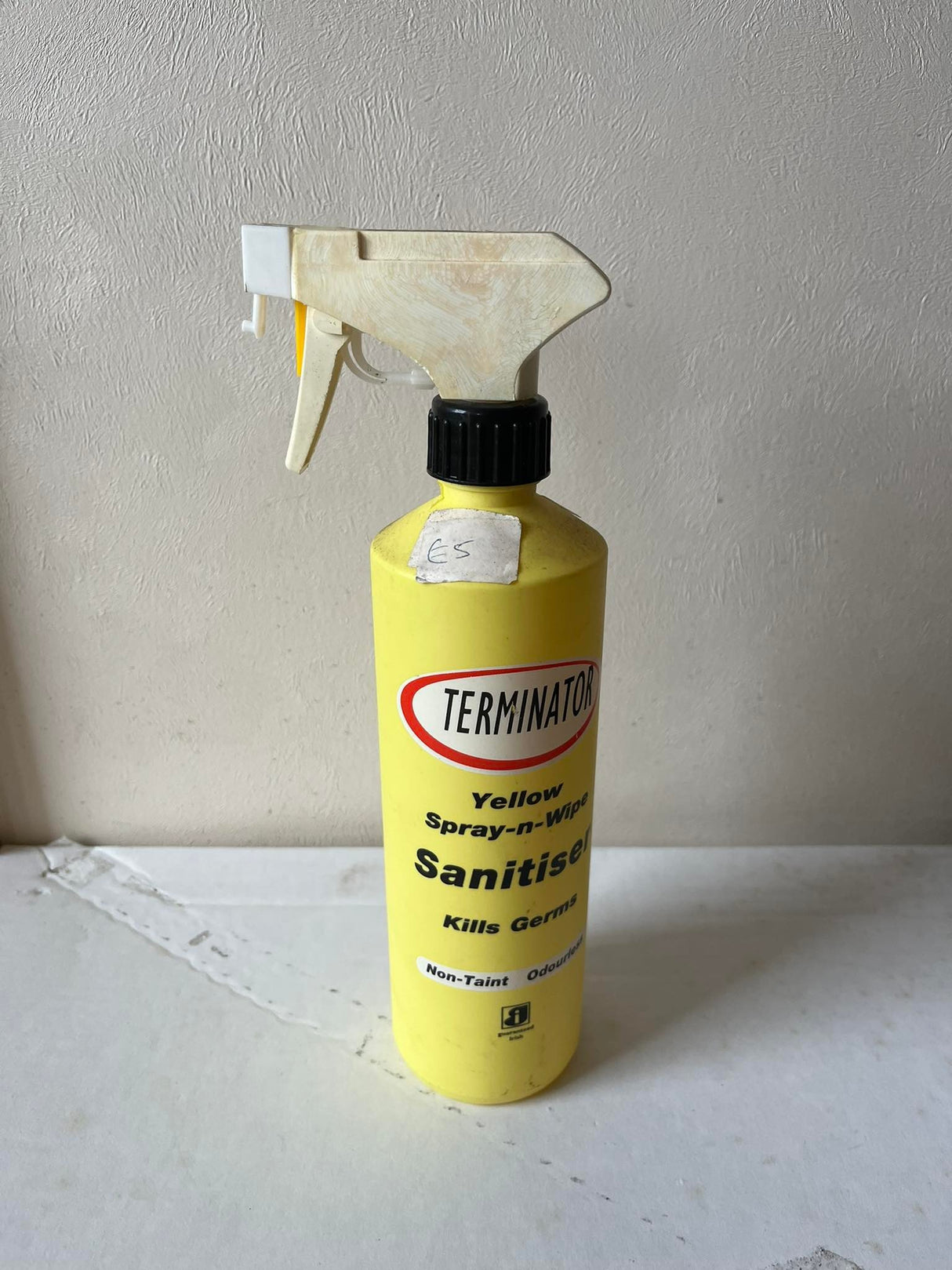 TERMINATOR SPRAY N WIPE SANITISER YELLOW